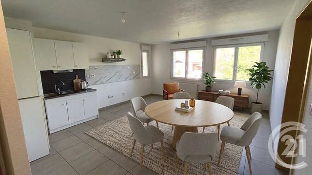 Appartement F4 &agrave; louer - 4 pi&egrave;ces - 78,06 m2 - Les Fins - 25 - FRANCHE-COMTE