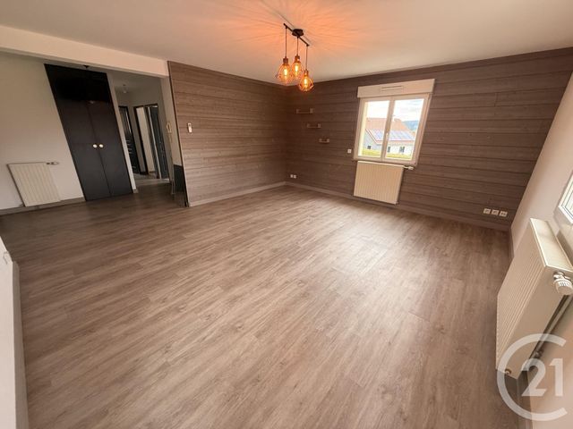Appartement F3 &agrave; louer - 3 pi&egrave;ces - 70,24 m2 - Les Fins - 25 - FRANCHE-COMTE