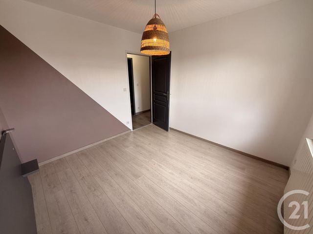 Appartement F3 &agrave; louer - 3 pi&egrave;ces - 70,24 m2 - Les Fins - 25 - FRANCHE-COMTE