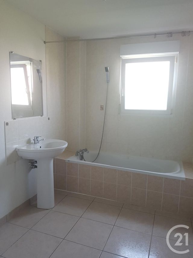 Maison &agrave; louer - 4 pi&egrave;ces - 95,66 m2 - Orchamps Vennes - 25 - FRANCHE-COMTE