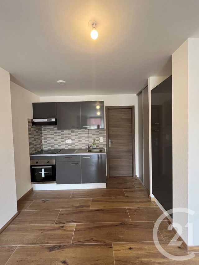 Appartement Studio &agrave; louer - 1 pi&egrave;ce - 25,93 m2 - Morteau - 25 - FRANCHE-COMTE