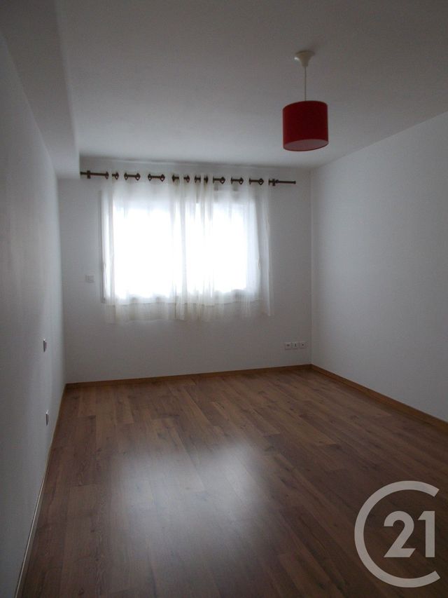 Appartement F2 &agrave; louer - 2 pi&egrave;ces - 74 m2 - Les Fins - 25 - FRANCHE-COMTE