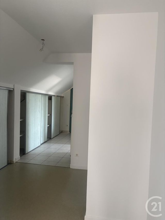 Appartement &agrave; louer - 4 pi&egrave;ces - 89,64 m2 - Morteau - 25 - FRANCHE-COMTE
