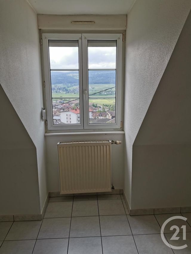 Appartement &agrave; louer - 4 pi&egrave;ces - 89,64 m2 - Morteau - 25 - FRANCHE-COMTE