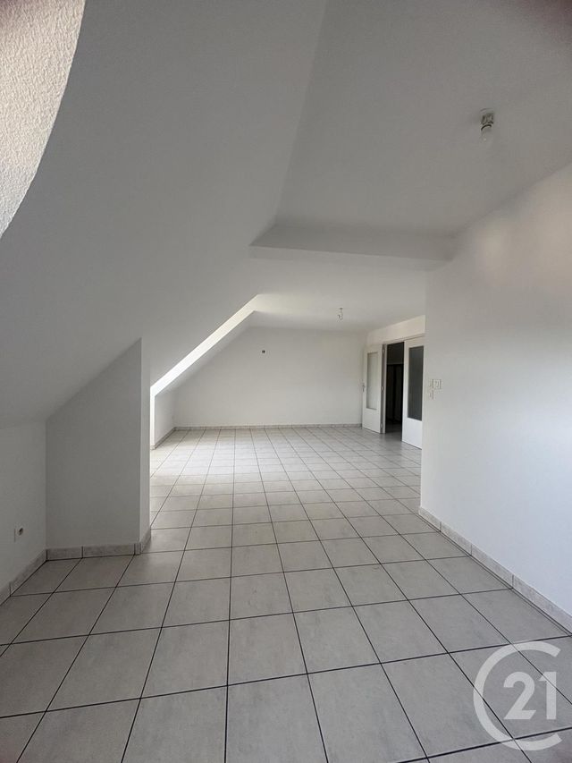 Appartement &agrave; louer - 4 pi&egrave;ces - 89,64 m2 - Morteau - 25 - FRANCHE-COMTE