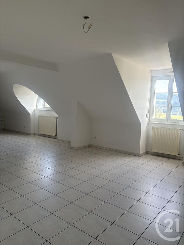 Appartement &agrave; louer - 4 pi&egrave;ces - 89,64 m2 - Morteau - 25 - FRANCHE-COMTE