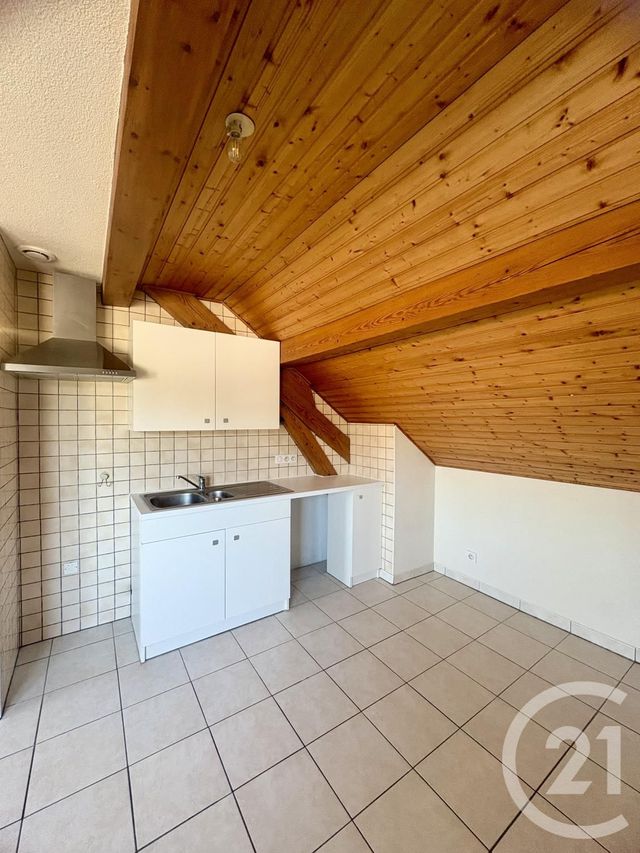 Appartement F4 &agrave; louer - 4 pi&egrave;ces - 70 m2 - Les Fins - 25 - FRANCHE-COMTE