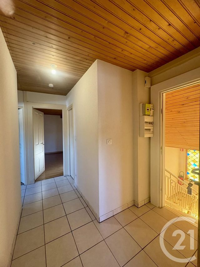 Appartement F4 &agrave; louer - 4 pi&egrave;ces - 70 m2 - Les Fins - 25 - FRANCHE-COMTE