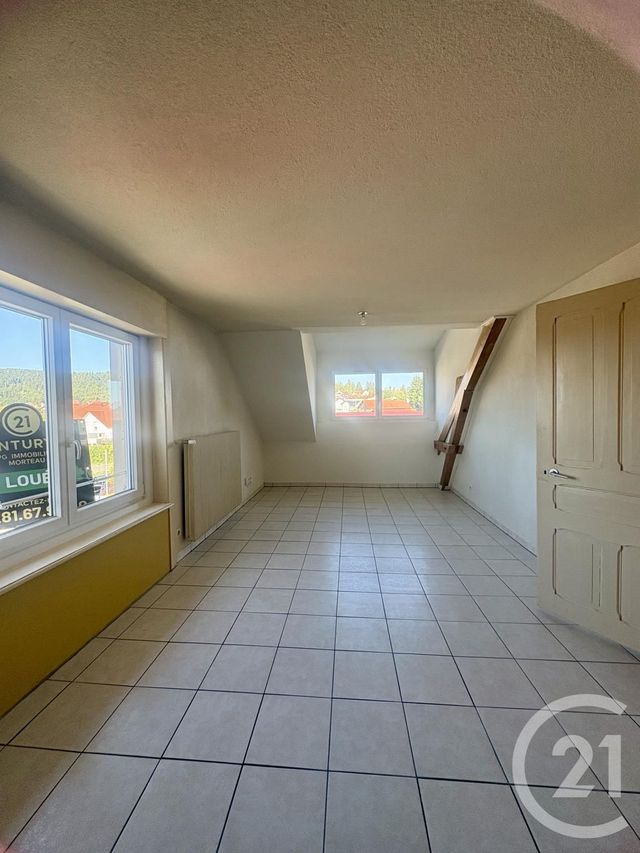 Appartement F4 &agrave; louer - 4 pi&egrave;ces - 70 m2 - Les Fins - 25 - FRANCHE-COMTE