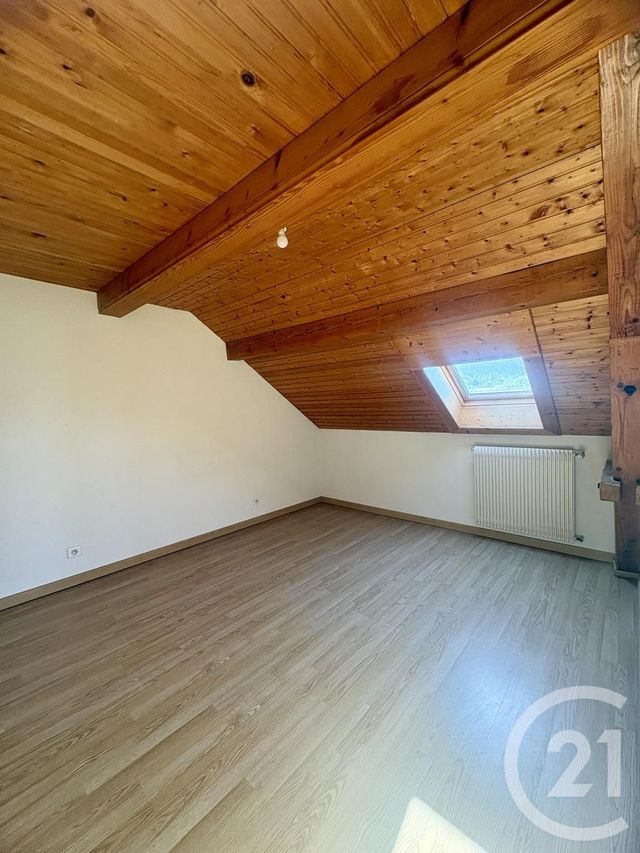 Appartement F4 &agrave; louer - 4 pi&egrave;ces - 70 m2 - Les Fins - 25 - FRANCHE-COMTE