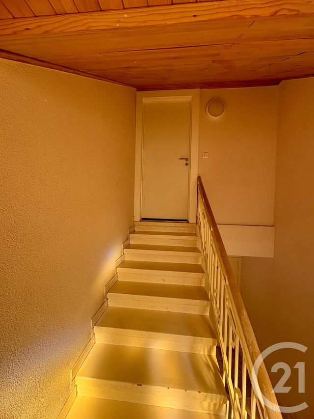 Appartement F4 &agrave; louer - 4 pi&egrave;ces - 70 m2 - Les Fins - 25 - FRANCHE-COMTE