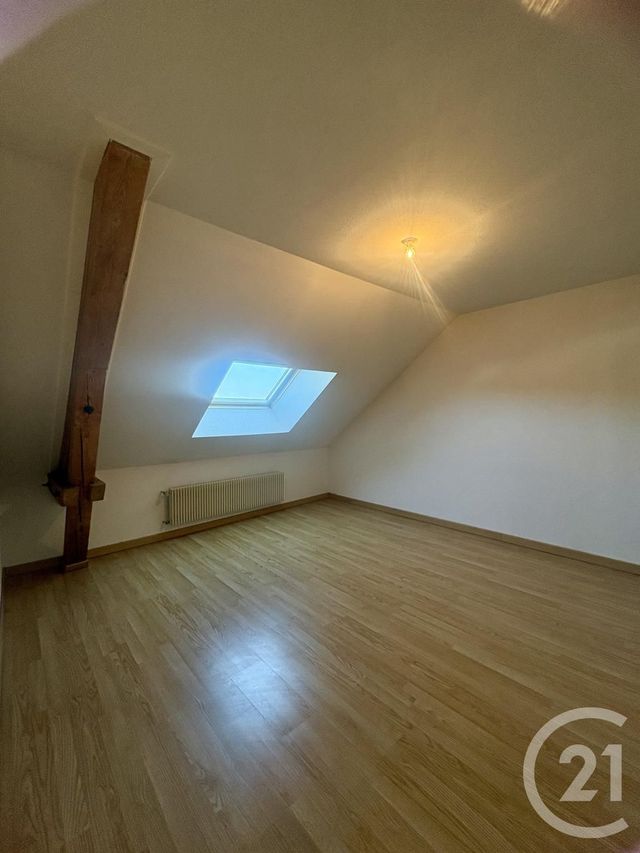 Appartement F4 &agrave; louer - 4 pi&egrave;ces - 70 m2 - Les Fins - 25 - FRANCHE-COMTE