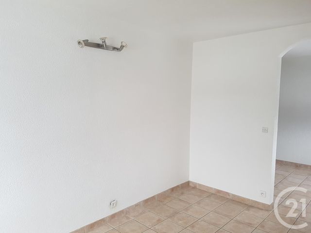 Appartement F2 &agrave; louer - 2 pi&egrave;ces - 40 m2 - Villers Le Lac - 25 - FRANCHE-COMTE