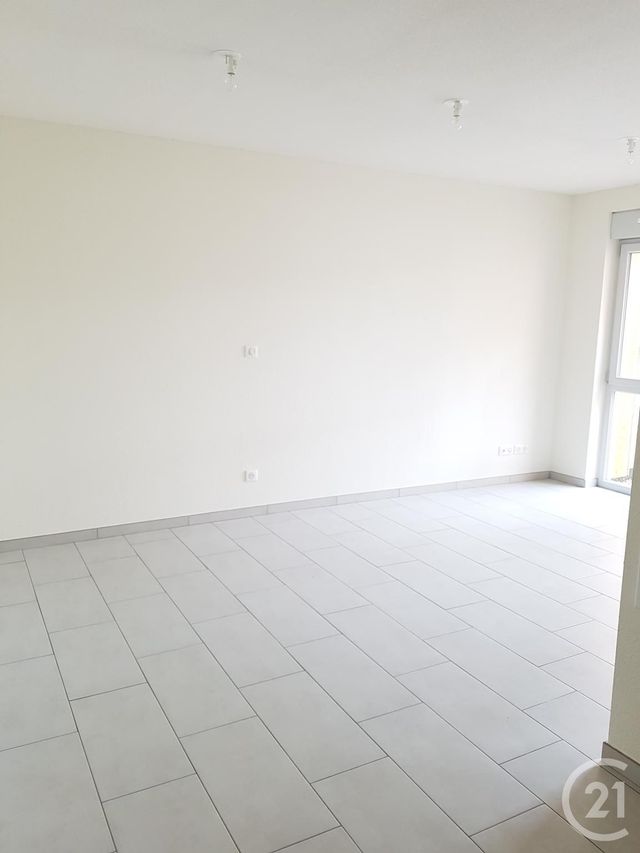 Appartement F1 &agrave; louer - 1 pi&egrave;ce - 26 m2 - Les Fins - 25 - FRANCHE-COMTE