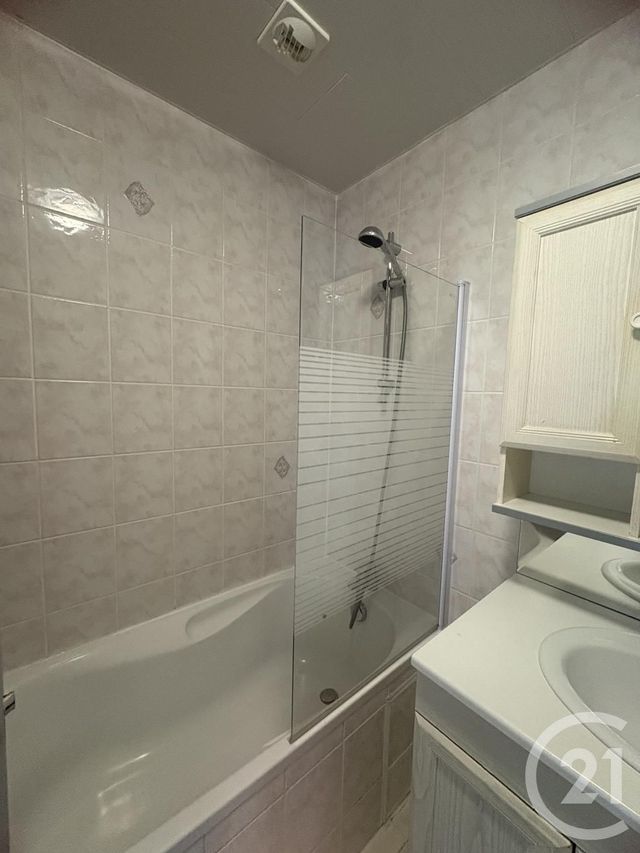Appartement F4 &agrave; louer - 4 pi&egrave;ces - 96,81 m2 - Morteau - 25 - FRANCHE-COMTE