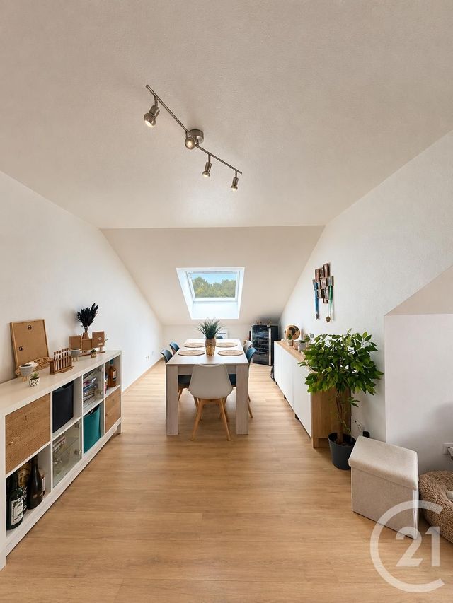 Appartement F2 &agrave; louer - 2 pi&egrave;ces - 47,27 m2 - Les Fins - 25 - FRANCHE-COMTE