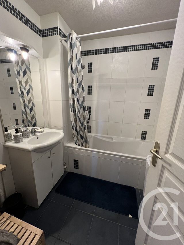 Appartement F3 à vendre - 3 pièces - 84 m2 - Les Fins - 25 - FRANCHE-COMTE