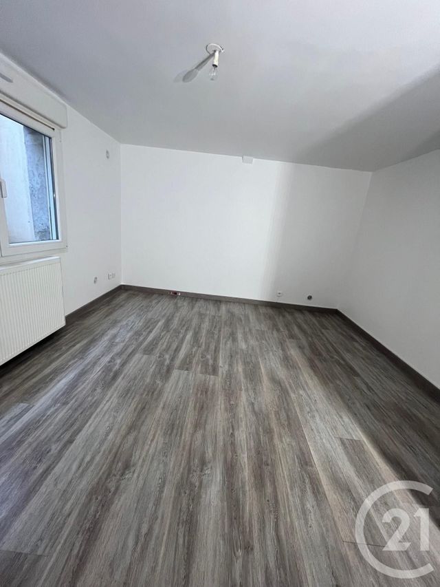 Appartement F3 à louer - 3 pièces - 91,90 m2 - Les Fins - 25 - FRANCHE-COMTE