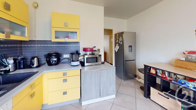 Appartement F3 à vendre - 3 pièces - 81,86 m2 - Morteau - 25 - FRANCHE-COMTE