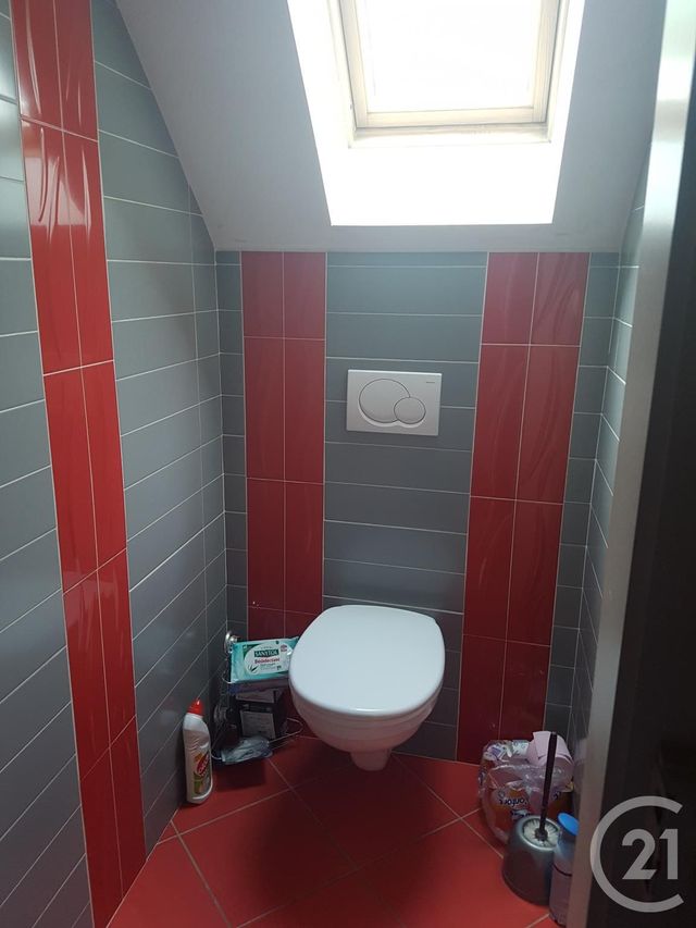 Appartement &agrave; louer - 7 pi&egrave;ces - 110 m2 - Morteau - 25 - FRANCHE-COMTE