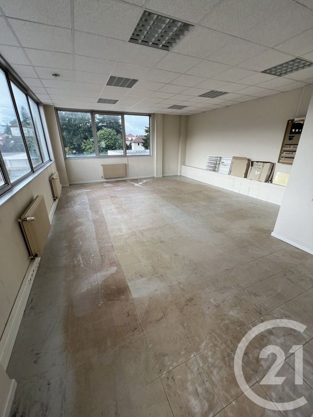 Divers &agrave; vendre - 950,66 m2 - Morteau - 25 - FRANCHE-COMTE