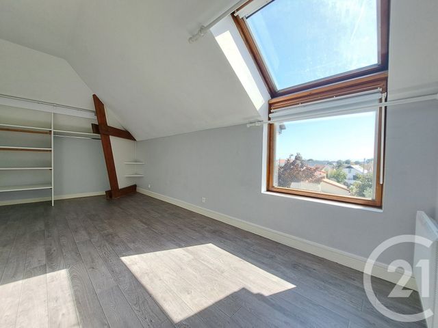 Appartement Duplex &agrave; vendre - 3 pi&egrave;ces - 54,01 m2 - St Sebastien Sur Loire - 44 - PAYS-DE-LOIRE