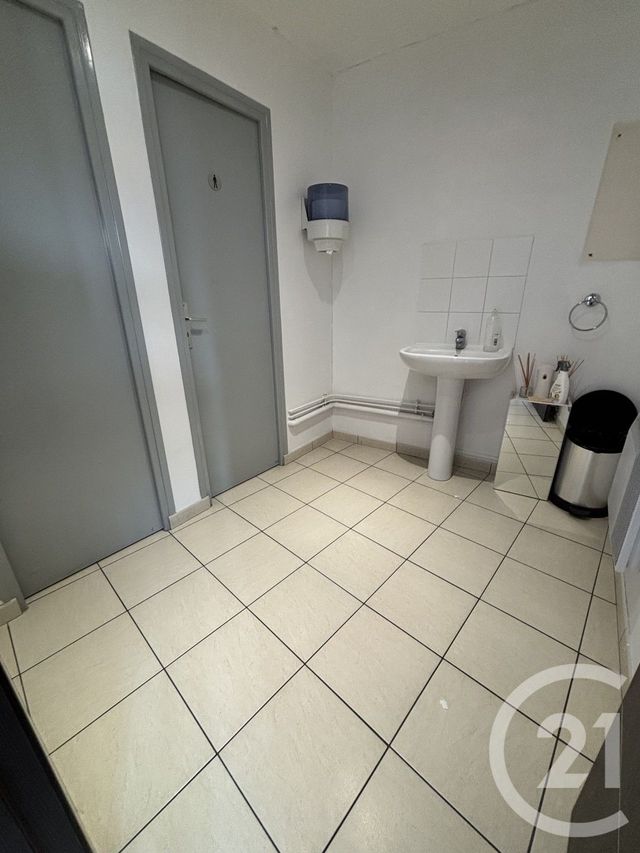 Bureaux à louer - 146.0 m2 - 78 - Yvelines