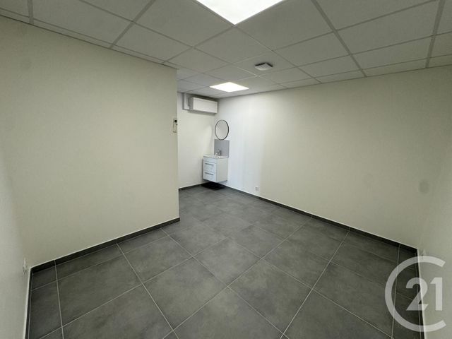 Bureaux à louer - 68.06 m2 - 92 - Hauts-de-Seine