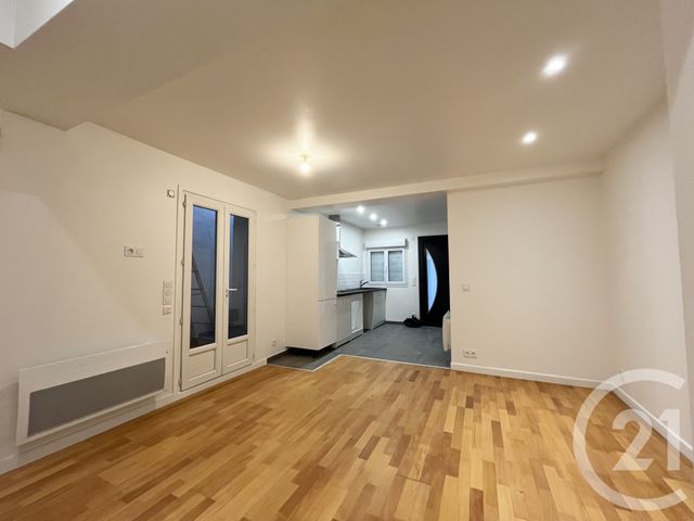 Maison &agrave; louer - 3 pi&egrave;ces - 55,86 m2 - Montigny Les Cormeilles - 95 - ILE-DE-FRANCE