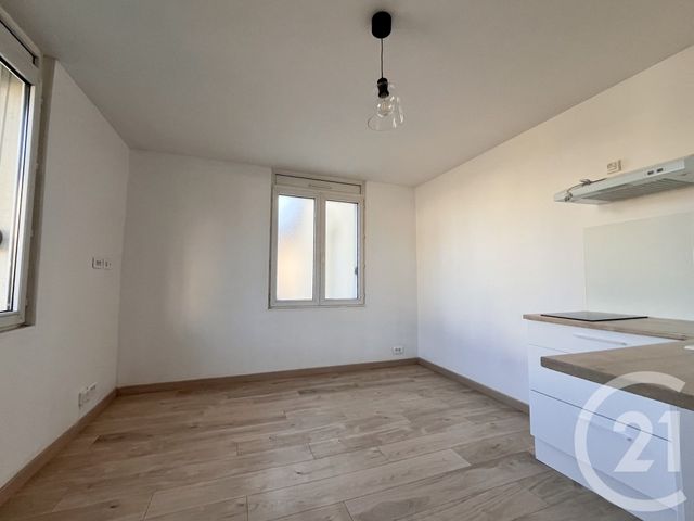 Appartement Studio &agrave; louer - 1 pi&egrave;ce - 15 m2 - Sartrouville - 78 - ILE-DE-FRANCE