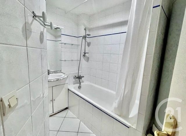 Appartement F4 &agrave; louer - 4 pi&egrave;ces - 85,43 m2 - Sartrouville - 78 - ILE-DE-FRANCE