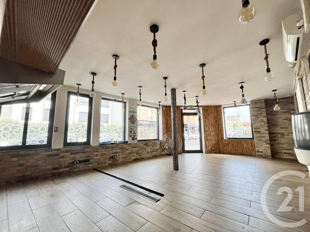 Local commercial à louer - 58.64 m2 - 78 - Yvelines