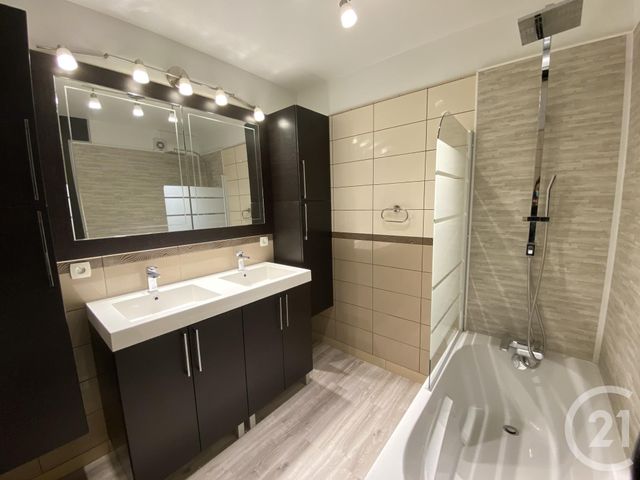 Appartement F4 &agrave; louer - 4 pi&egrave;ces - 82 m2 - Massy - 91 - ILE-DE-FRANCE