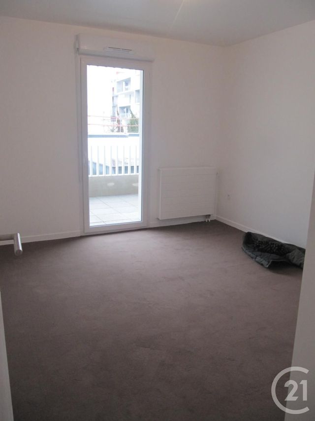 Appartement F3 à louer - 3 pièces - 64,70 m2 - Massy - 91 - ILE-DE-FRANCE