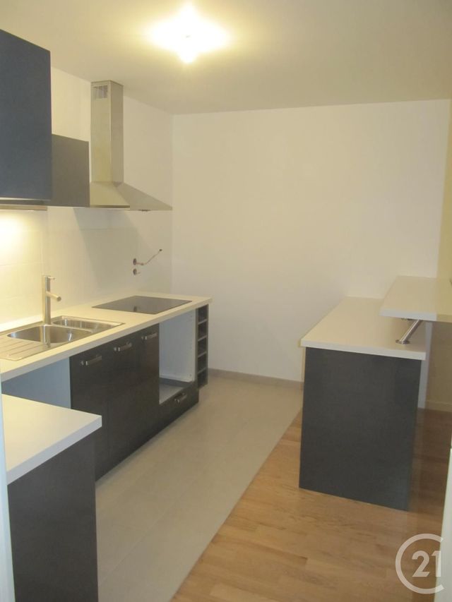 Appartement F3 à louer - 3 pièces - 64,70 m2 - Massy - 91 - ILE-DE-FRANCE