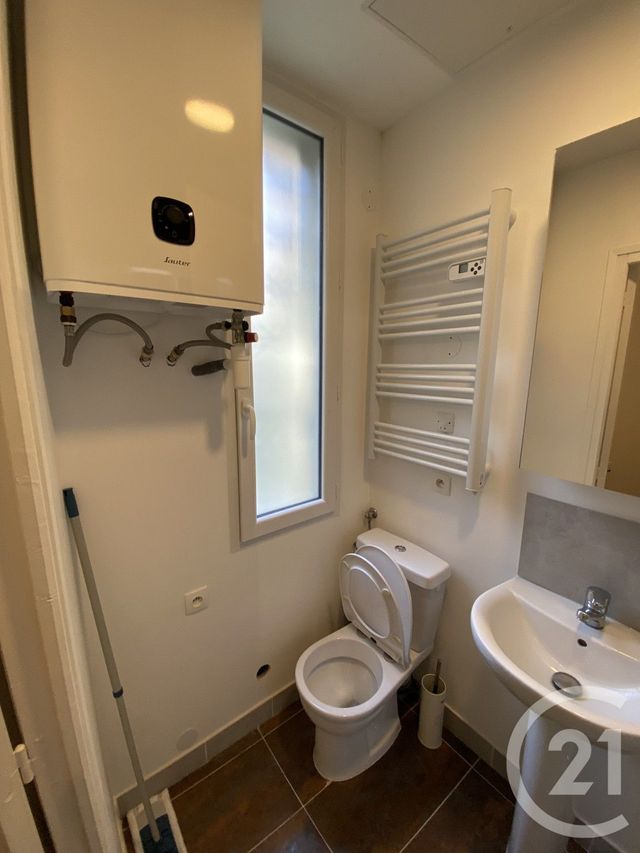 Appartement F1 à louer - 1 pièce - 13,90 m2 - Montrouge - 92 - ILE-DE-FRANCE