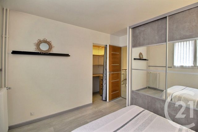 Appartement Duplex à vendre - 4 pièces - 79,20 m2 - Massy - 91 - ILE-DE-FRANCE