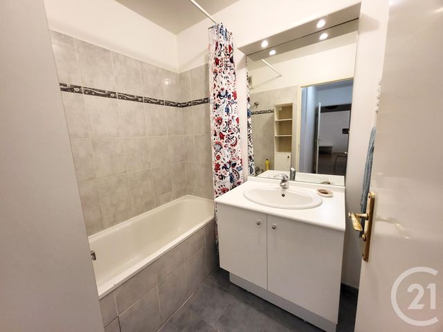 Appartement F3 &agrave; louer - 3 pi&egrave;ces - 57,89 m2 - Massy - 91 - ILE-DE-FRANCE