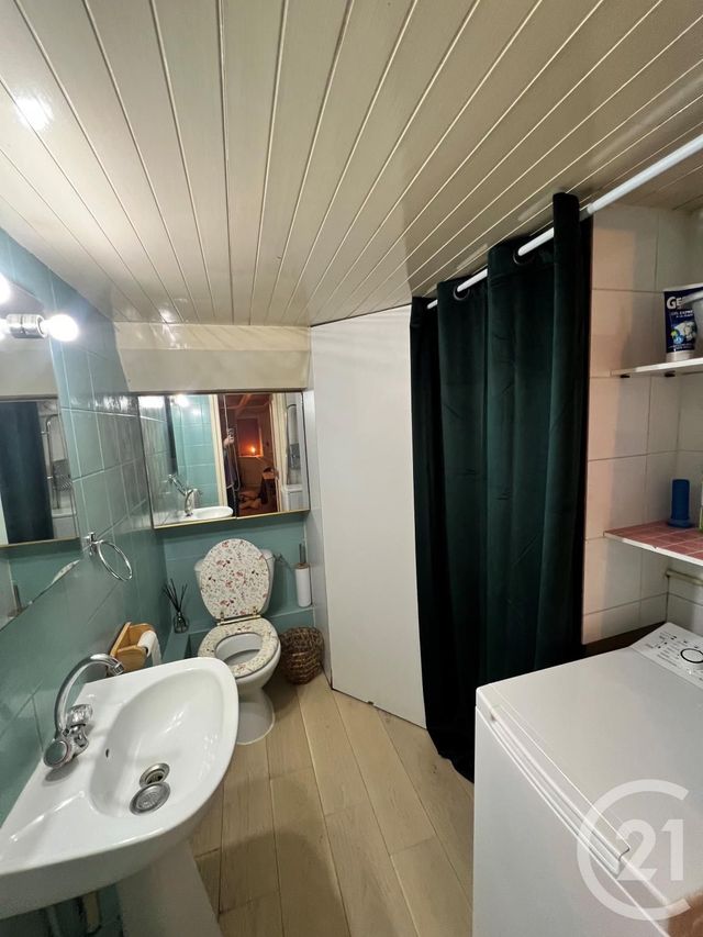 Appartement Atelier d'artiste &agrave; louer - 2 pi&egrave;ces - 30,03 m2 - Paris - 75010 - ILE-DE-FRANCE