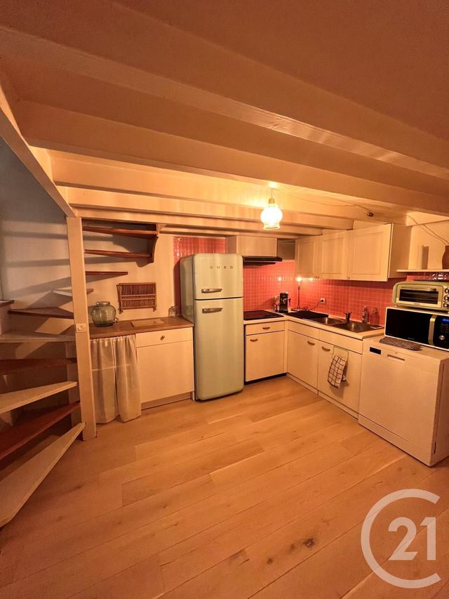 Appartement Atelier d'artiste &agrave; louer - 2 pi&egrave;ces - 30,03 m2 - Paris - 75010 - ILE-DE-FRANCE