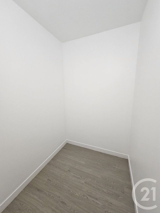 Appartement F3 &agrave; louer - 3 pi&egrave;ces - 74,23 m2 - Velizy Villacoublay - 78 - ILE-DE-FRANCE