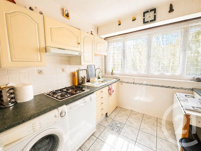 Appartement F4 &agrave; vendre - 4 pi&egrave;ces - 61 m2 - Massy - 91 - ILE-DE-FRANCE