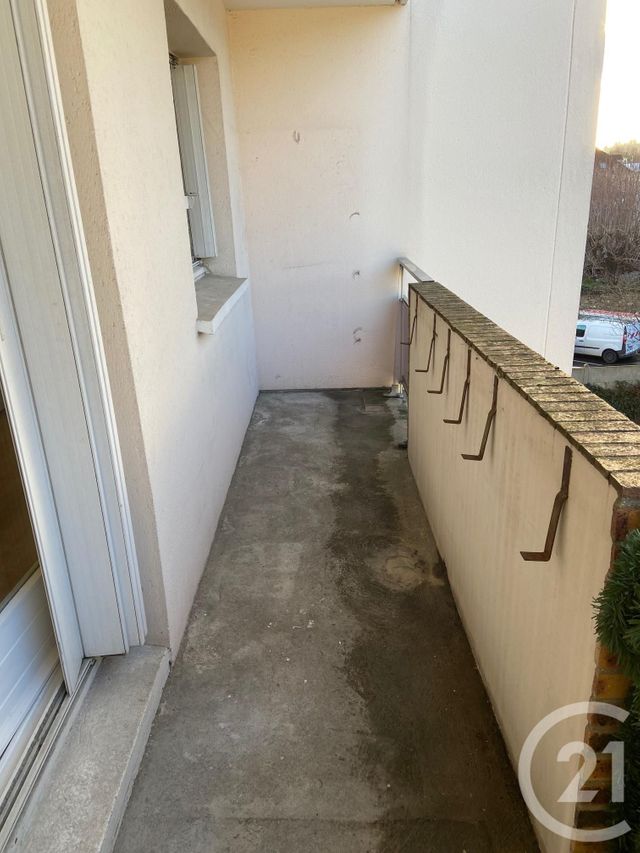 Appartement F1 &agrave; louer - 1 pi&egrave;ce - 27,87 m2 - Palaiseau - 91 - ILE-DE-FRANCE