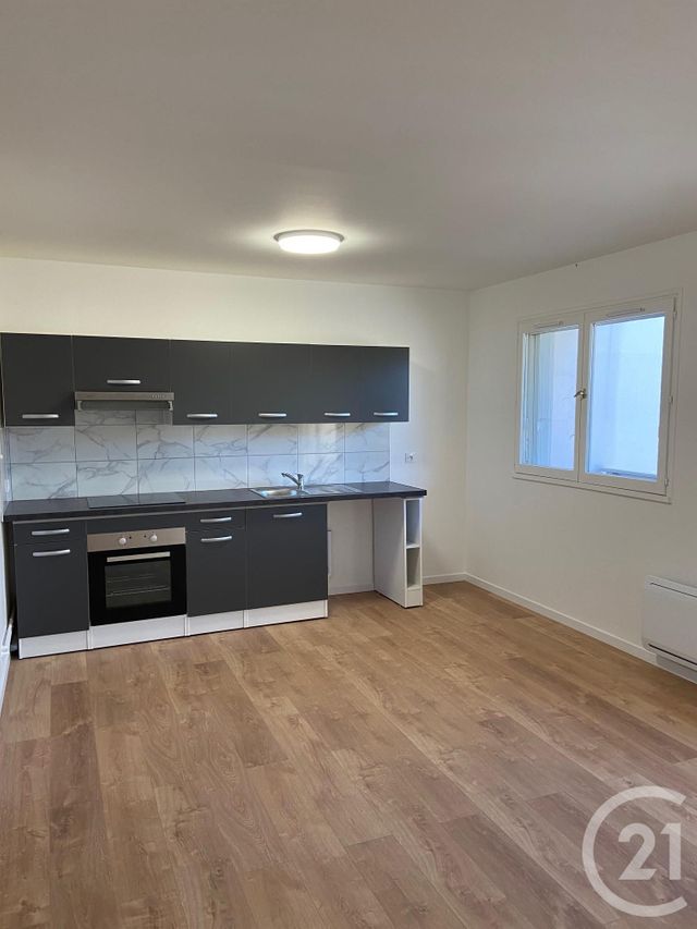 Appartement F1 &agrave; louer - 1 pi&egrave;ce - 27,87 m2 - Palaiseau - 91 - ILE-DE-FRANCE