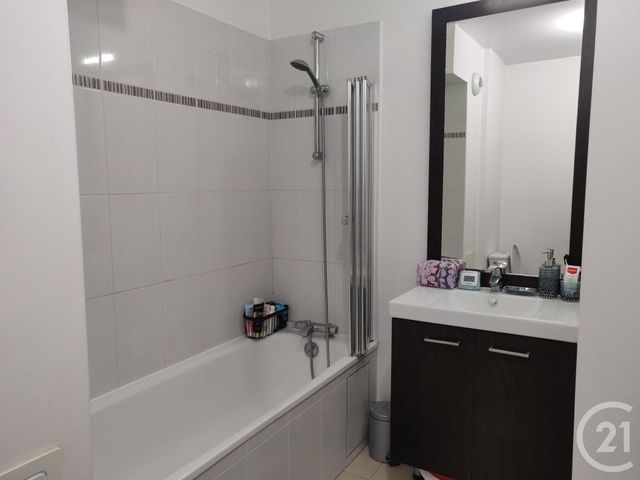 Appartement F2 &agrave; louer - 2 pi&egrave;ces - 40 m2 - Massy - 91 - ILE-DE-FRANCE