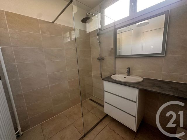 Appartement F1 &agrave; louer - 1 pi&egrave;ce - 38,63 m2 - Chilly Mazarin - 91 - ILE-DE-FRANCE