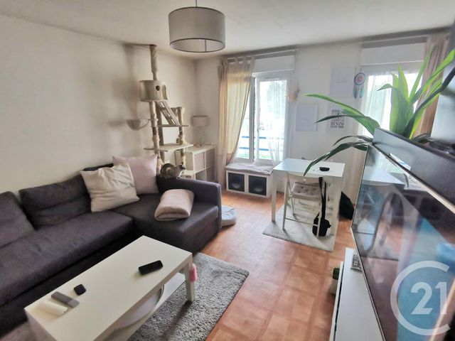 Appartement F1 &agrave; louer - 1 pi&egrave;ce - 28 m2 - Massy - 91 - ILE-DE-FRANCE