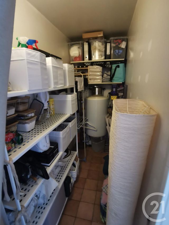 Appartement F1 &agrave; louer - 1 pi&egrave;ce - 28 m2 - Massy - 91 - ILE-DE-FRANCE