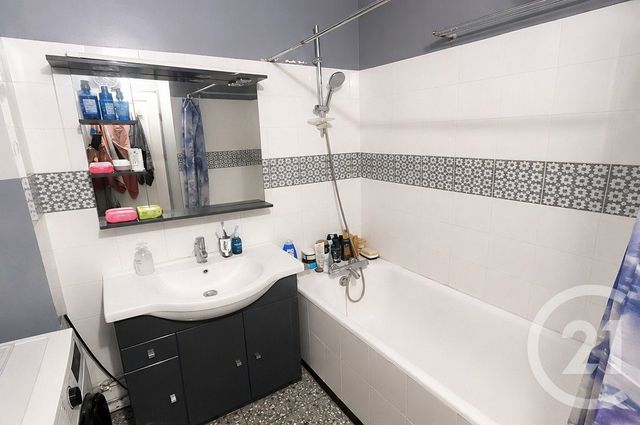 Appartement F4 &agrave; vendre - 4 pi&egrave;ces - 74,68 m2 - Massy - 91 - ILE-DE-FRANCE