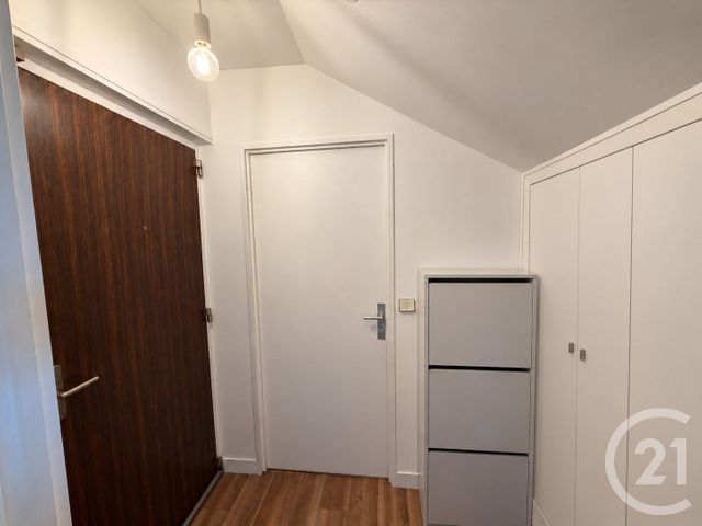 Appartement F1 &agrave; louer - 1 pi&egrave;ce - 25 m2 - Bourg La Reine - 92 - ILE-DE-FRANCE